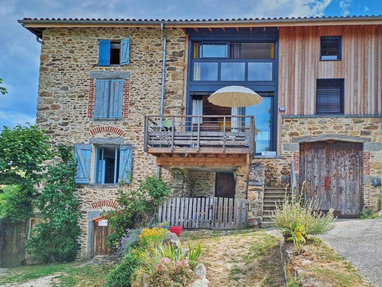 Gîte accueillant, animaux admis - 5 pers. in Doizieux, Parc Naturel Régional du Pilat