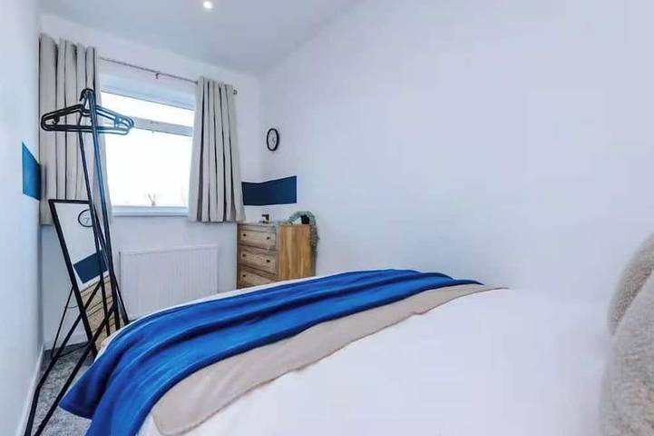 Elegant 2Br Getaway Near Wakefield | Parking in Wakefield, Yorkshire del Oeste