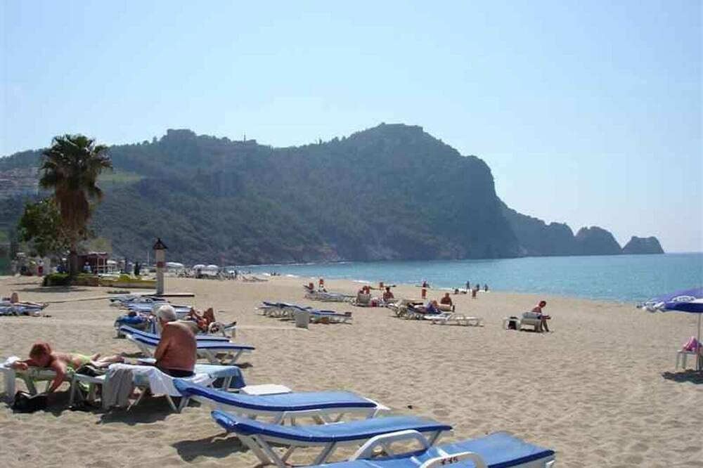 Stunning Sea and Castle Views, Alanya Villa 1024 in Alanya, Antalya Province