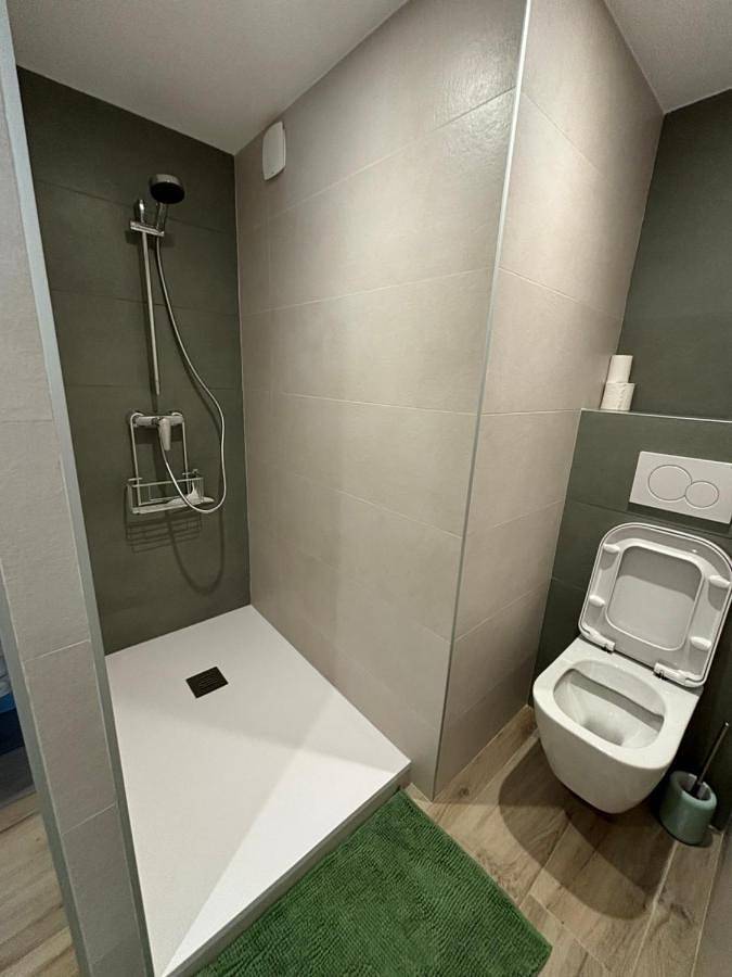 Appartement entier, T2 Rez de jardin 35 m2 in Balaruc-le-Vieux, Côte méditerranéenne (France)