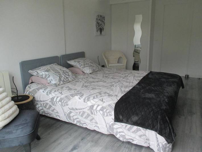 Chambre d’hôte pour 2 personnes, avec jardin et vue ainsi que terrasse et piscine à La Cadière-d'Azur - 2