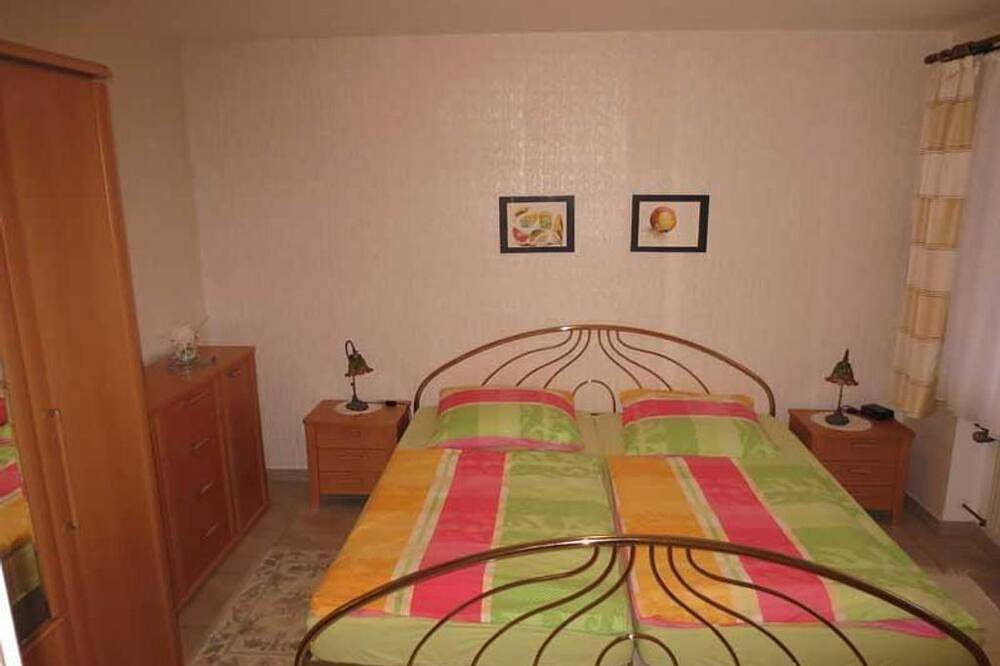 Ganze Wohnung, Haus Sonnenschein - Ferienwohnung in Trassem, Landkreis Trier-Saarburg