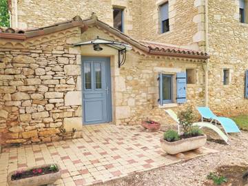 Maison de vacances pour 4 personnes, avec terrasse ainsi que jardin et vue, animaux acceptés dans le Lot-et-Garonne