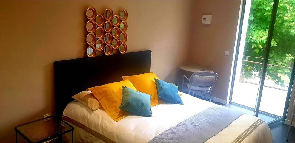 Chambre d’hôte pour 2 personnes, avec piscine et jardin ainsi que terrasse et vue à Beaucaire - 3