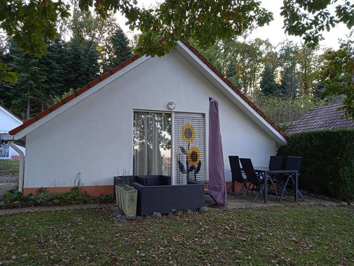 Gîte pour 4 personnes, avec jardin et piscine ainsi que bassin pour enfant et vue, animaux acceptés à Daumazan-sur-Arize