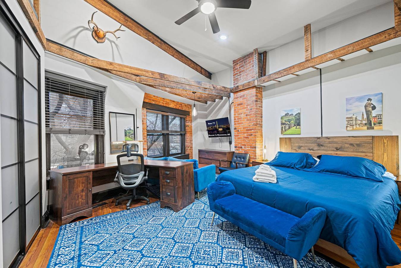 Apartamento entero, Spacious Historic Retreat - Logan Circle Rowhouse in Washington D.C., District of Columbia