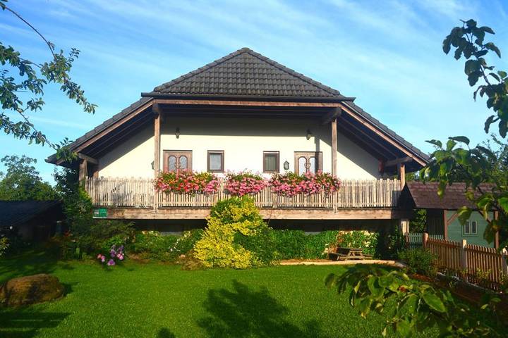 Ferienwohnung für 5 Personen, mit Balkon/Terrasse und Balkon - 1