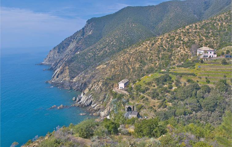 Appartamento intero, Beatitudine sulla spiaggia: Appartamento con terrazza con Internet e cucina in Rapallo (Città), Rapallo