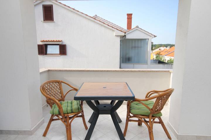 Apartament wakacyjny dla 2 osób, z Balkon/ taras w Njivice
