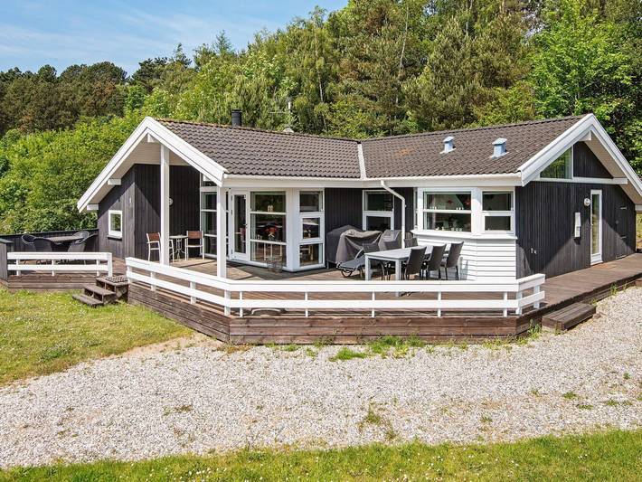 Ferienhaus für 8 Personen, mit Terrasse in Lyngsbæk Strand