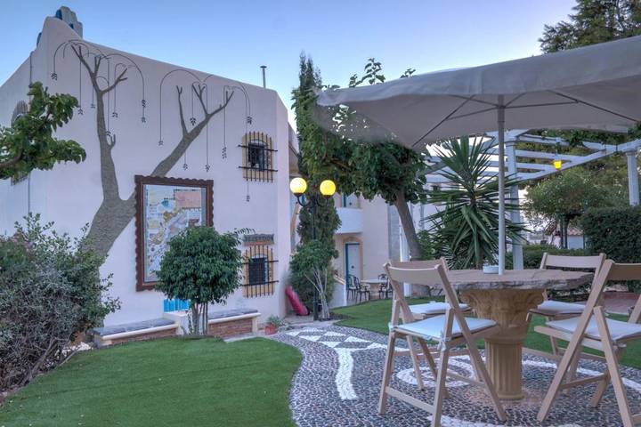 Appartement de vacances pour 3 personnes, avec Balcon et Terrasse ainsi que Jardin et Vue