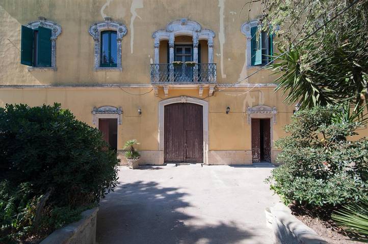 Appartamento vacanze per 9 persone, con balcone in Puglia