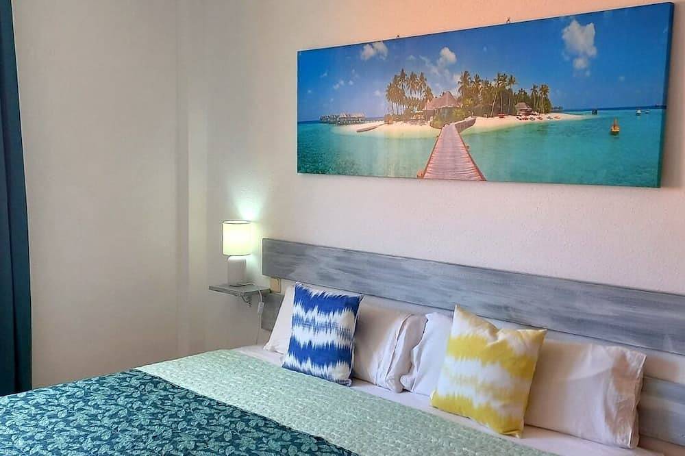 Apartamento entero, Bright apartment with large communal pool in Esquinzo, Pájara