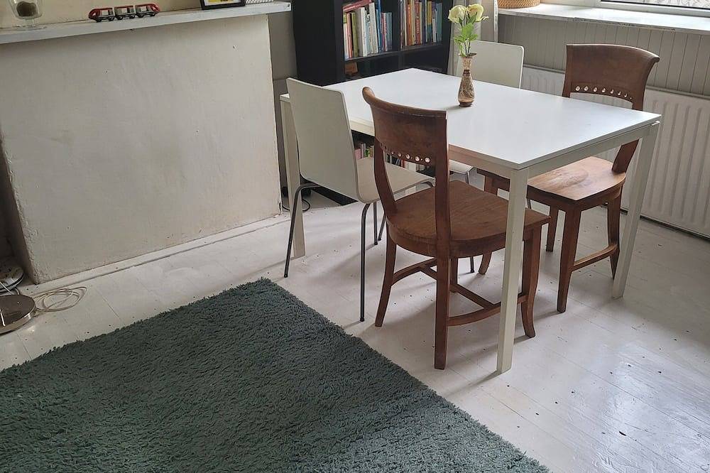 Entire apartment, Cozy writer's house near Ahoy in Rotterdam, South Holland