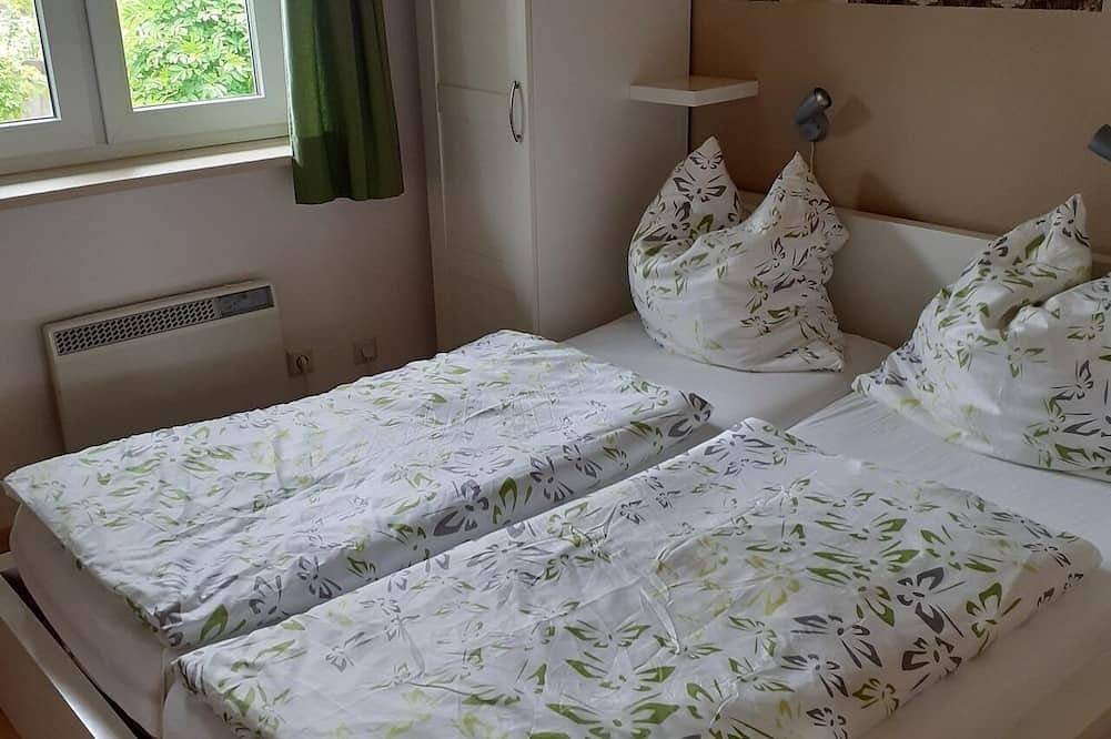 Haus Sünneck - Drei Schlafzimmer Wohnung, Schläft 5 in Tammensiel, Pellworm