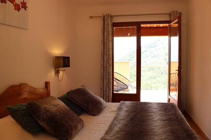 Location de vacances pour 4 personnes, avec piscine et balcon à Utelle - 3