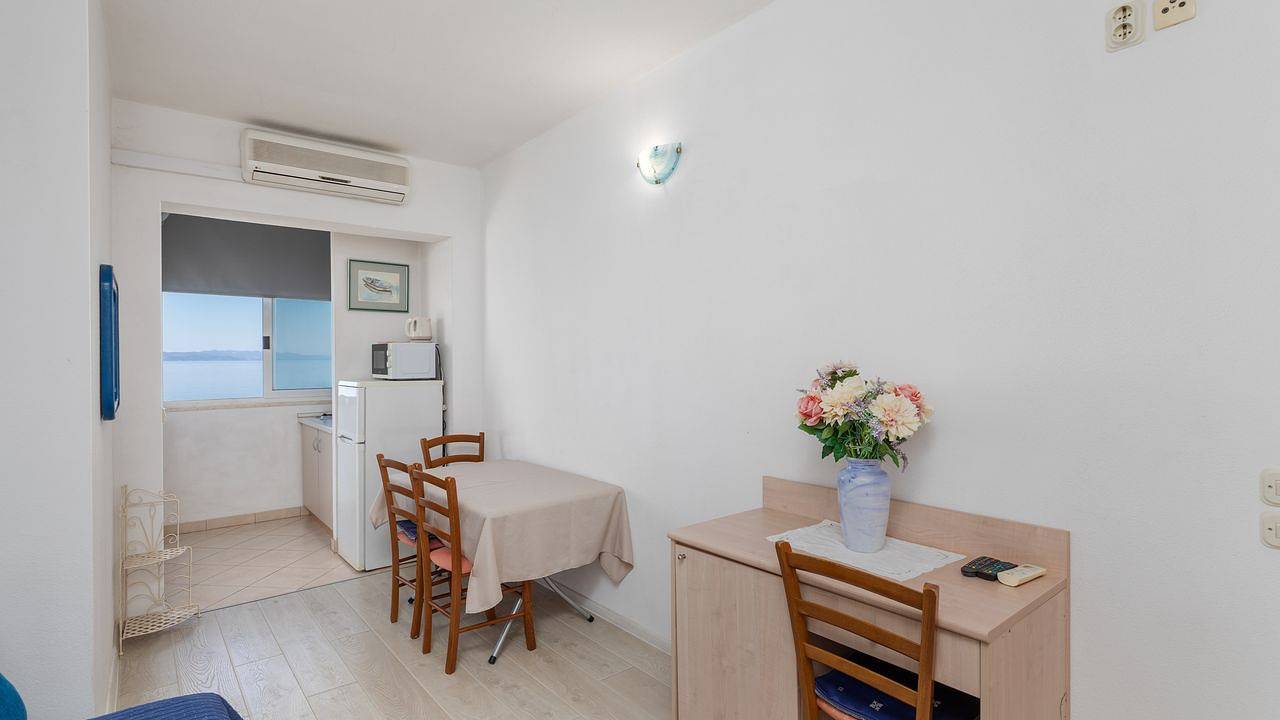 Ganze Ferienwohnung, Ferienwohnung für 3 Personen (29 m²) in Drašnice in Drašnice, Makarska Riviera