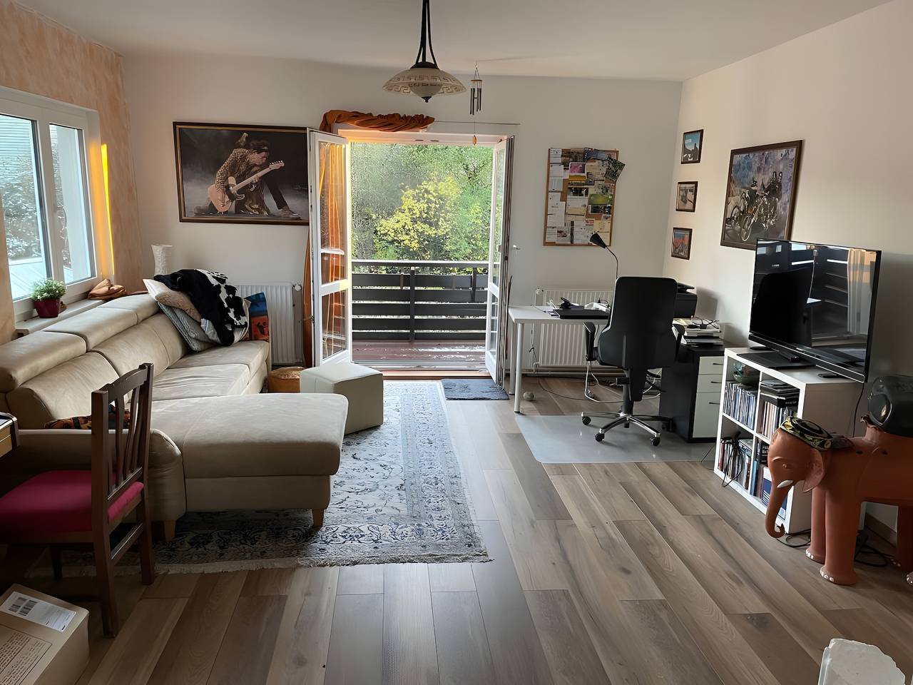Apartamento entero, Apartamento vacacional con balcón y Wi-Fi in Döhren-Wülfel, Hannover