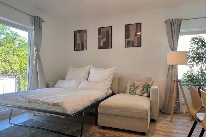 Entire apartment, Modern 3-bedroom apartment in Königswinter - 20 min to Bonn, Rhine & hiking in Königswinter, Siebengebirge