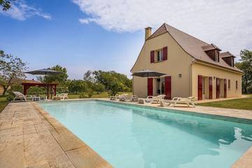 Location de vacances pour 8 personnes, avec jardin à Florimont-Gaumier