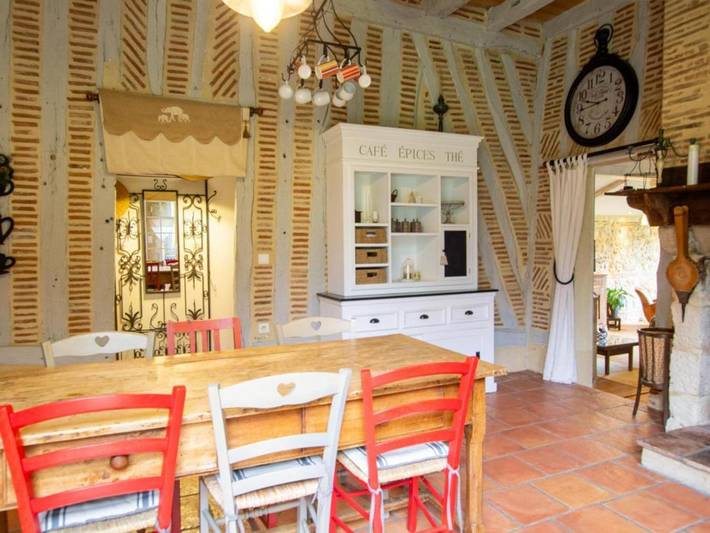 Location de vacances pour 6 personnes, avec piscine et jardin à Ginestet - 4