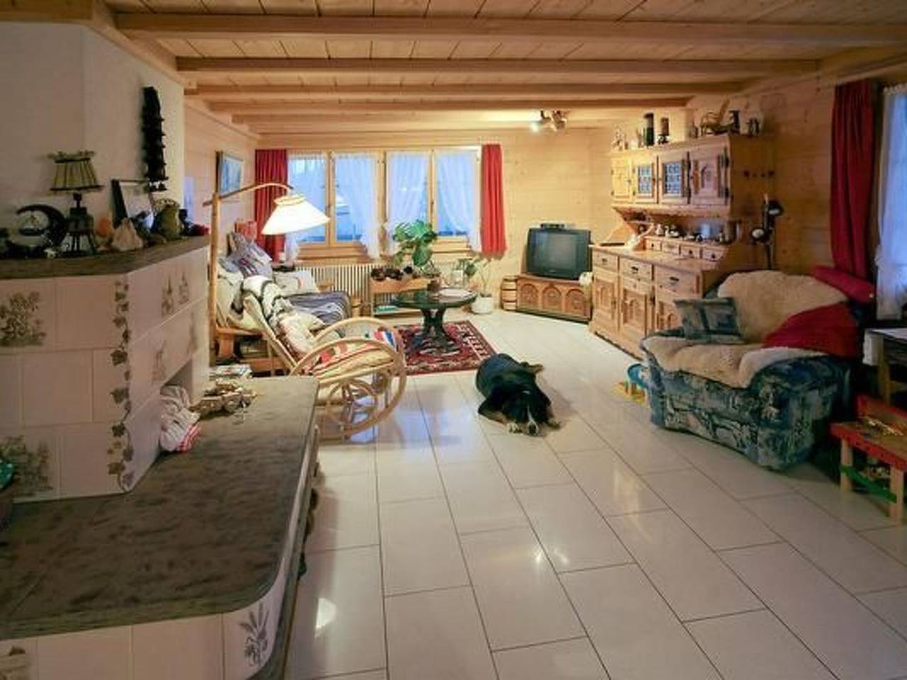 Ganze Wohnung, Charmante Ferienwohnung Murmeli in Aeschi bei Spiez, Thunersee