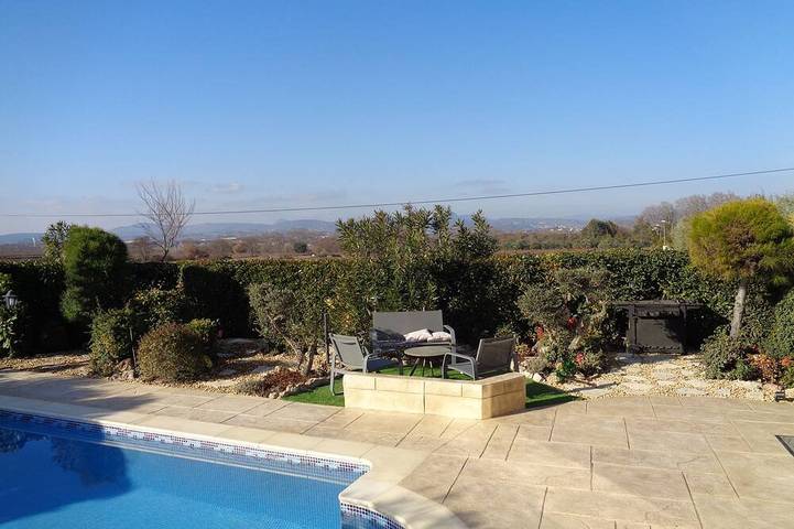 Villa pour 8 personnes, avec jardin ainsi que piscine et terrasse à Gignac - 4