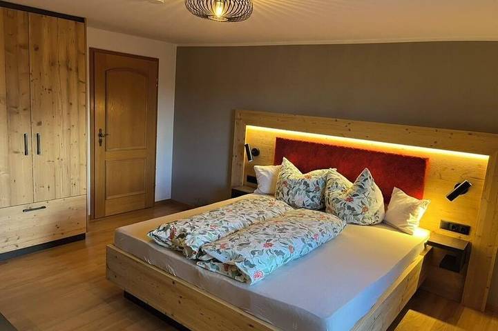 Ganze Wohnung, Ferienwohnung Blumenwiese 50 qm in Rimsting, Chiemsee