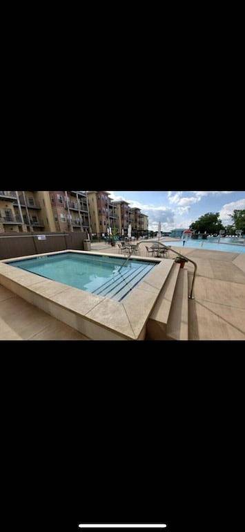 Ganze Wohnung, Rare Bridges Bay Poolside condo with Lake View! - Sleeps 8 in Dickinson County