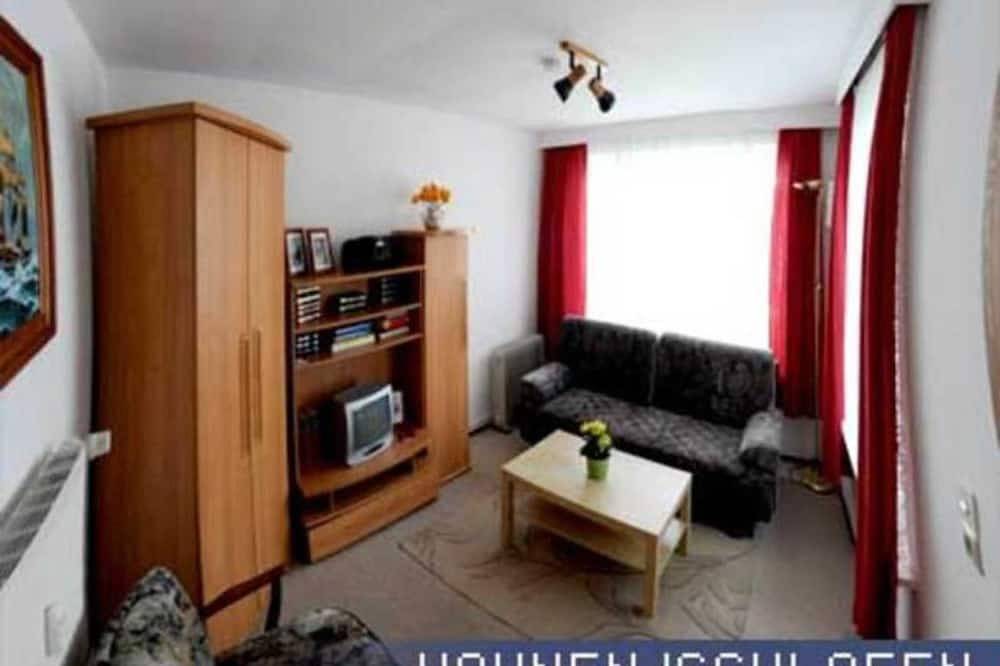 Entire apartment, Bungalow - Holiday Accommodation family Warnke in Greifswald, Western Pomerania