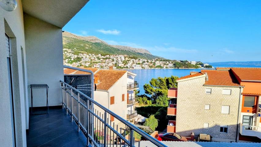Ferienwohnung für 4 Personen, mit Balkon/Terrasse in Stobrec