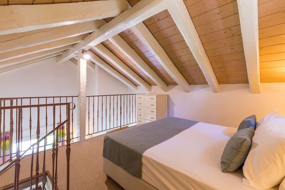 Cottage mit privatem Pool in Dassia 200 m vom Strand in Dassia, Korfu