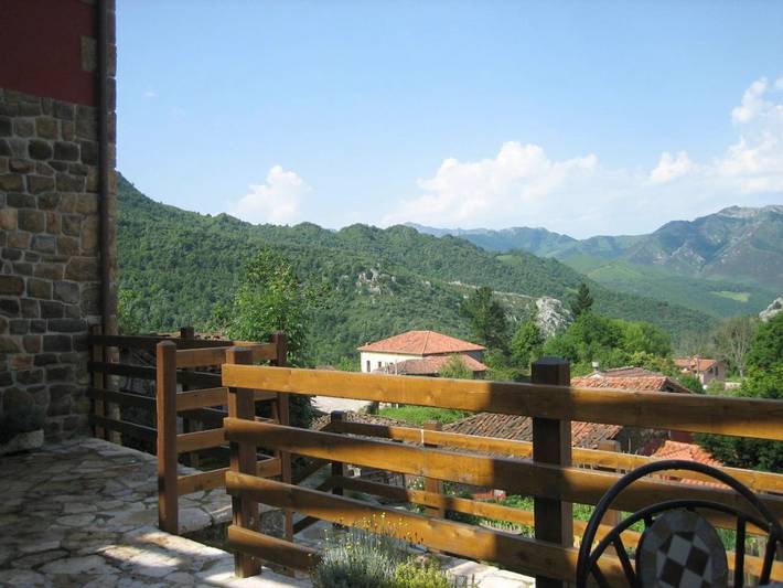 Casa rural para 5 personas, con Terraza además de Jardín y Vistas en Parque Natural de Redes - 3
