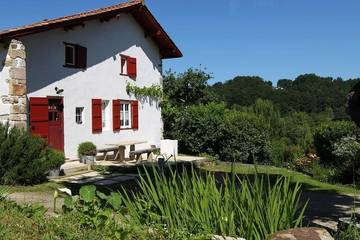 Gîte pour 4 personnes, avec jardin à Ascain