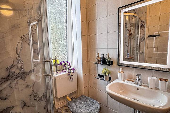 Appartement entier, The Bibo Urban Nest Apartment warmly welcomes its guests at any time. in Bielefeld, Rhénanie-du-Nord-Westphalie