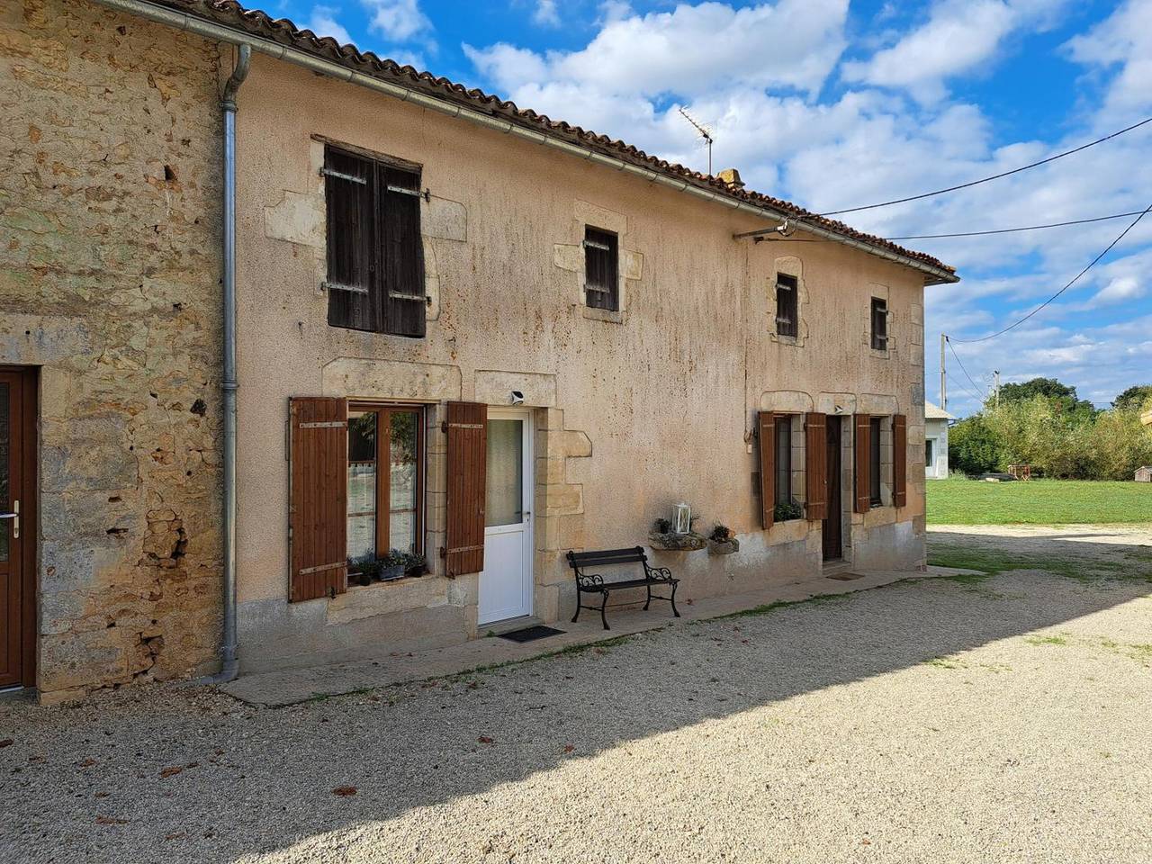 Domaine De La Briouse - Maison 9 pers. avec terrasse, jardin privé, salle de jeux à Sanxay in Sanxay, Vienne (France)