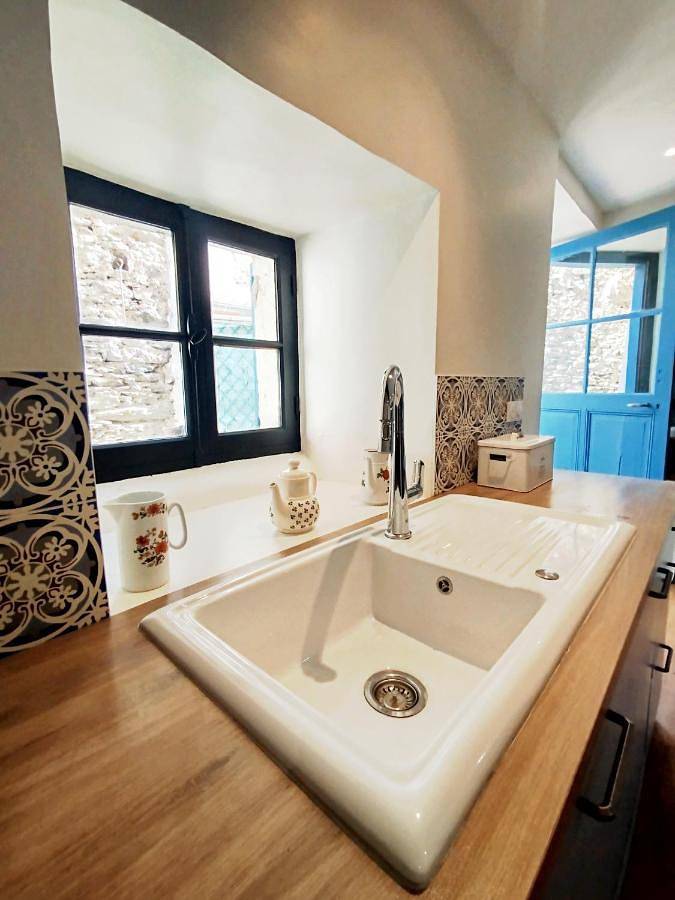 Location de vacances pour 6 personnes, avec vue et jardin à Les Cabannes - 3