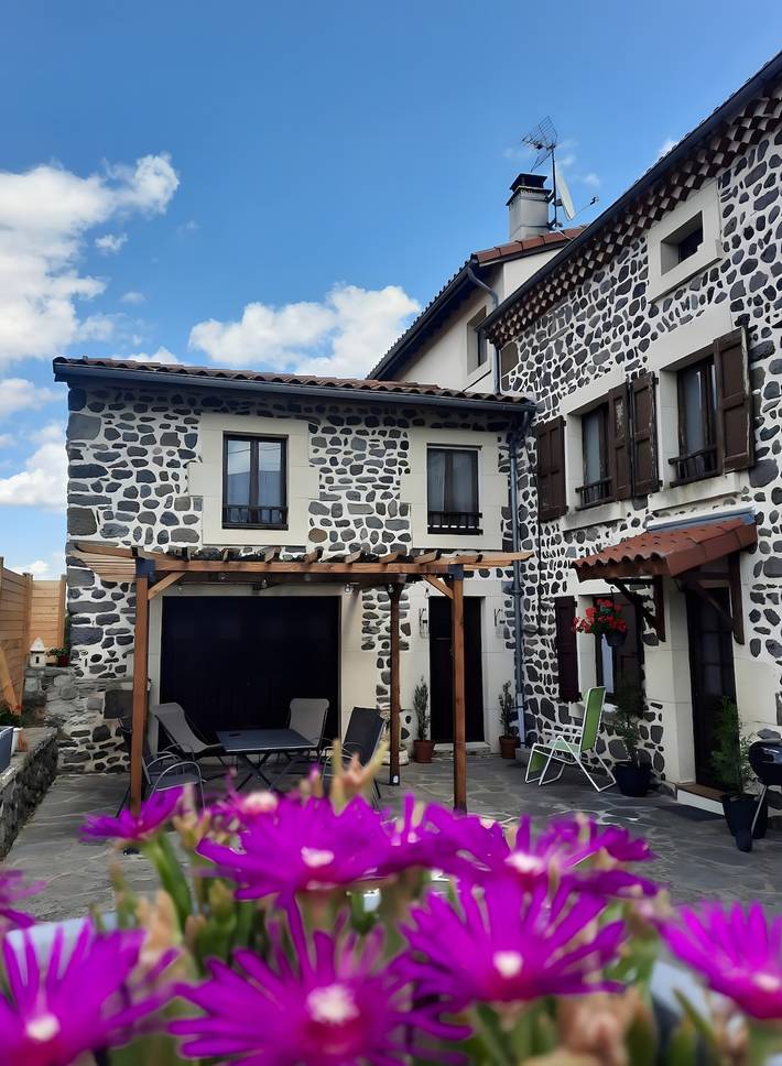 Maison d’hôte pour 4 personnes, avec jardin en Auvergne