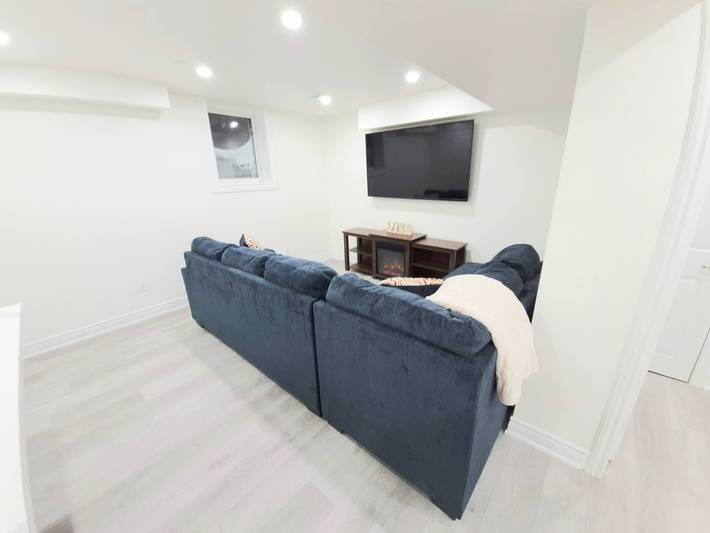 Acogedora suite Niagara, moderna con 2 camas, a 15 minutos de las cataratas in Thorold, Cataratas del Niágara