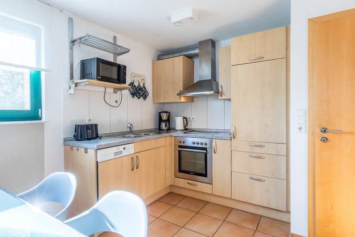 Ferienhaus für 6 Personen, mit Terrasse und Garten in Boltenhagen - 3