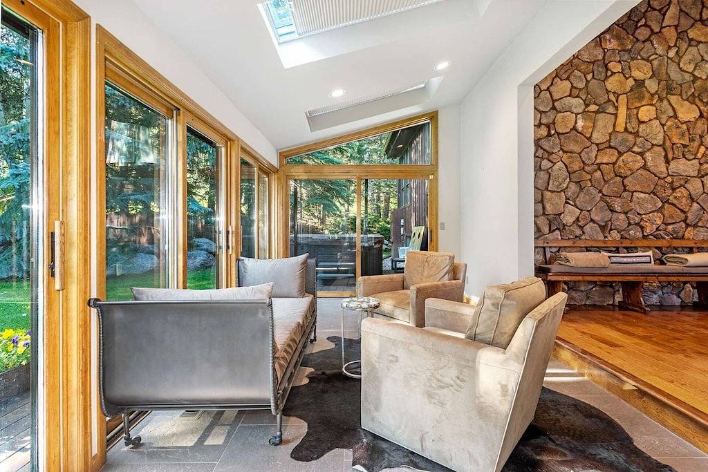 Schnelle Fahrt zu den Pisten, geräumiges Haus in den Bergen, privater Whirlpool, Spielzimmer, Home Office, Golfplatz! in Eagle-Vail, Beaver Creek