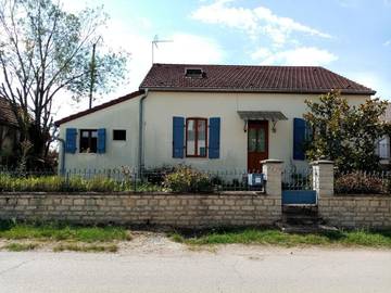Gîte pour 5 personnes, avec jardin, animaux acceptés à Saint-Loup-Géanges