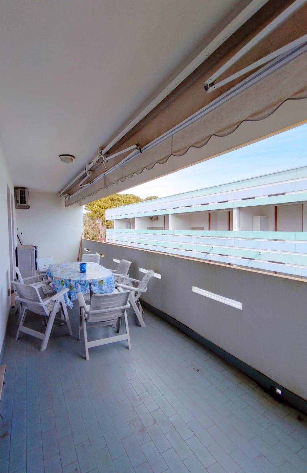 Ganze Wohnung, Gemütliches 70sqm Apt: AC, TV, Küche, Balkon, Nähe Brussa Strand in Bibione, Venedig Provinz