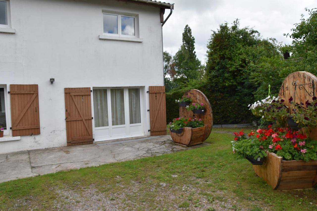 Appartement entier, Two-Bedroom Apartment in Éclaires, Marne