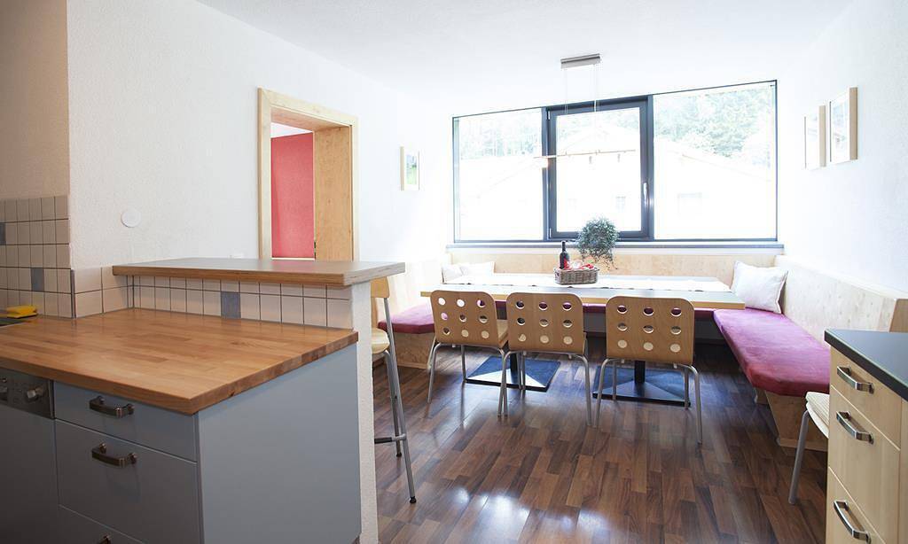 Ganze Ferienwohnung, Wohnung 8-14 Pers./4 Schlafräume/Bad, Wc in Kappl, Verwall