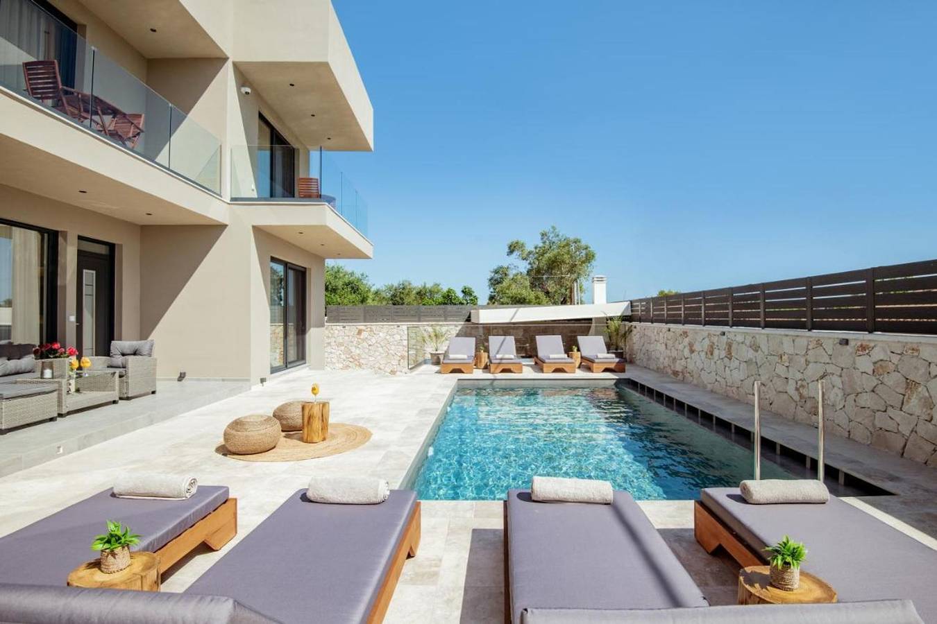 Villa voor 12 personen met balkon in Lithakia, Laganas