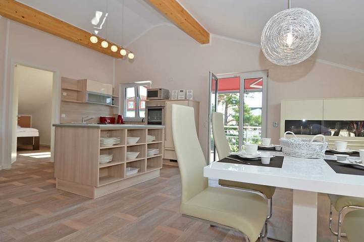 Ferienwohnung für 4 Personen, mit Balkon und Sauna in Zirkow