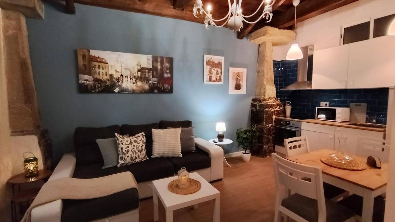 Appartement entier, Appartement « La Casona De Carcedo 1 » sous un hórreo asturien in Soto del Barco, Côte Cantabrique
