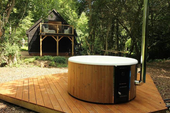 Holiday rental for 2 people, with Balcony and Hot tub as well as Garden in Suffolk