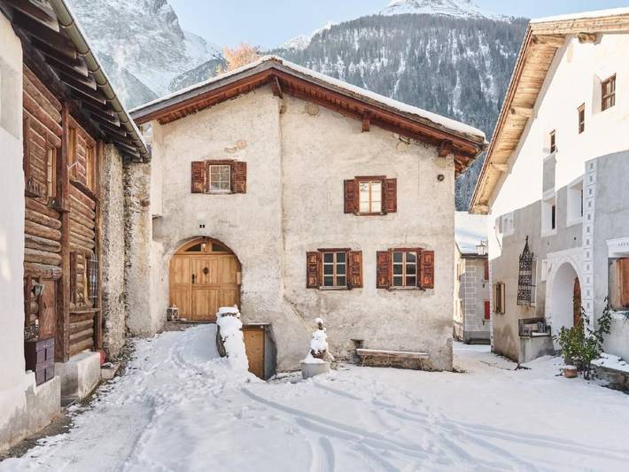 Ferienhaus für 6 Personen, mit Terrasse und Garten in Bergün